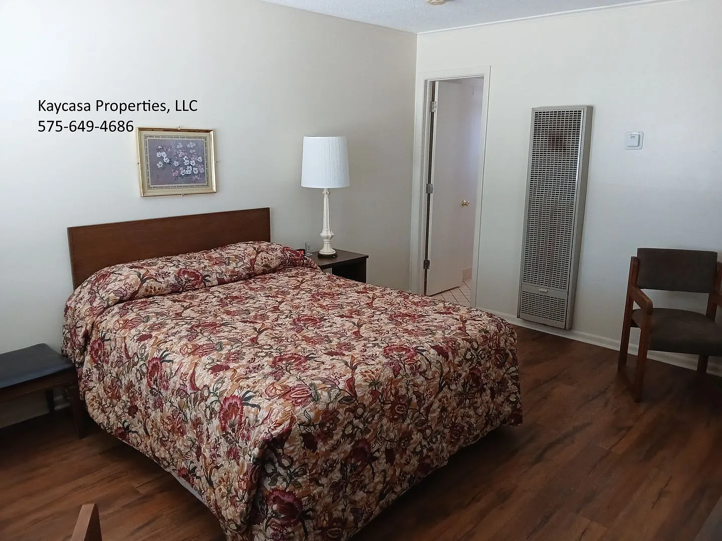 Fully Furnished Studio Apartment — Photo 1