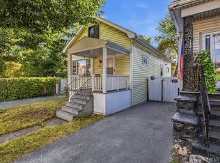 16 Erb St, Buffalo, NY 14211