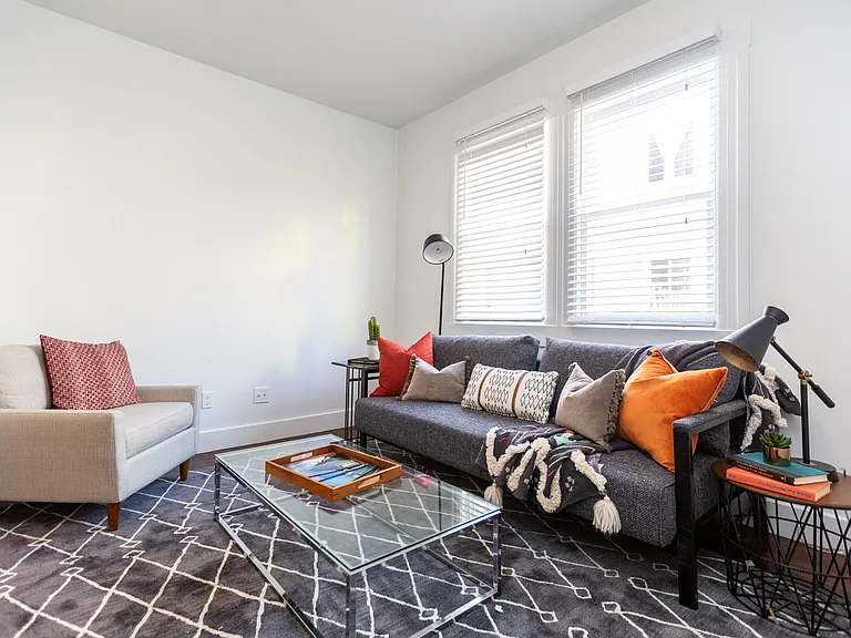 322 Stanyan — Photo 2