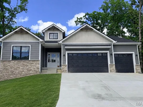 32060 N Fairway Dr, Foristell, MO 63348