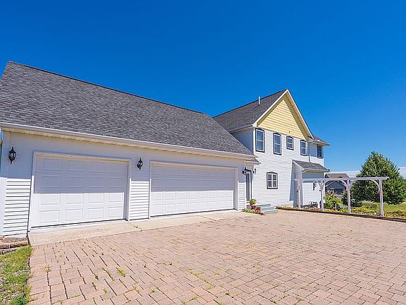 4th image of 14658 197th Street Ct N