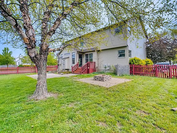 3rd image of 478 Scioto Meadows Blvd
