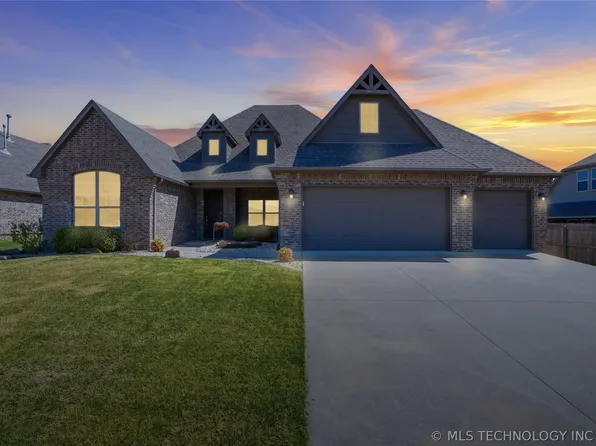 4003 S 14th Pl, Broken Arrow, OK 74011