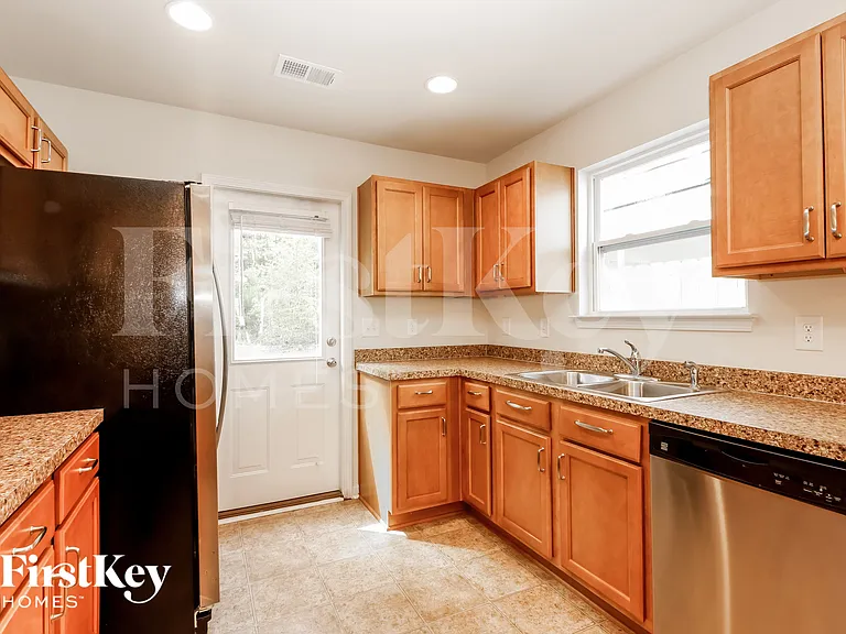 174 Keaton Brook Dr — Photo 6