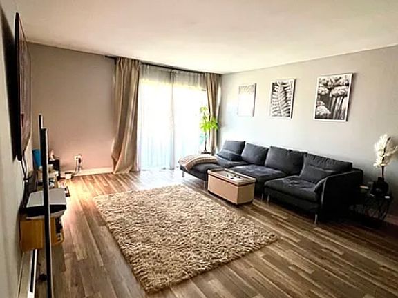 3rd image of 1912 Prairie Sq APT 309A