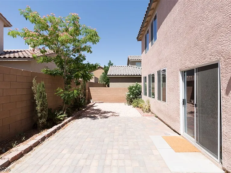 3305 Umbria Gardens Ave — Photo 28