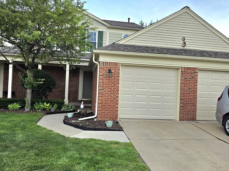 1st image of 43603 Yorkville Dr