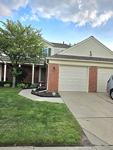 43603 Yorkville Dr Photo 1