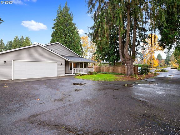 4th image of 10018 SE Stanley Ave