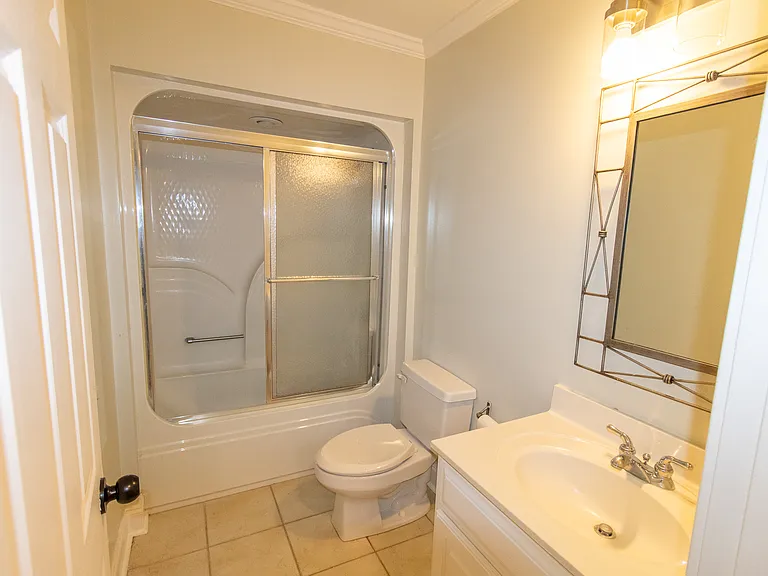 906 Monarch Cir — Photo 5