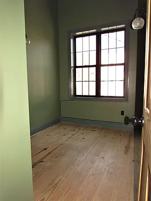 Rented by Premier Metro Realty Corp | media 37