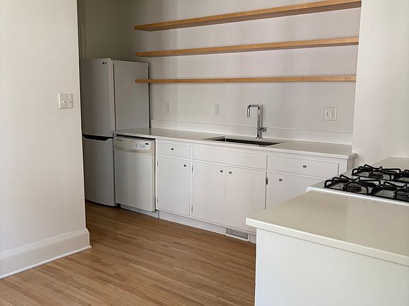 4th image of 3409 34th Ave S #1