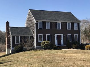 100 Cobblestone Ln, Bridgewater, MA 02324
