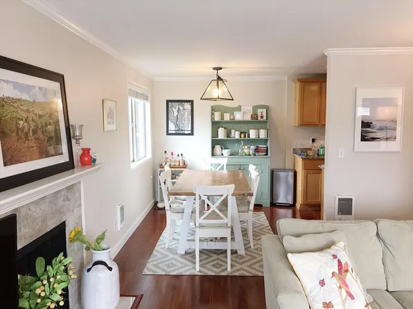 810 Taylor Ave N APT 128, Seattle, WA 98109