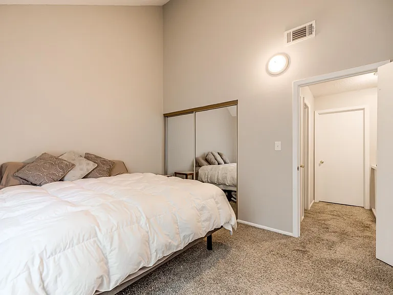 8040 Halsey St — Photo 12