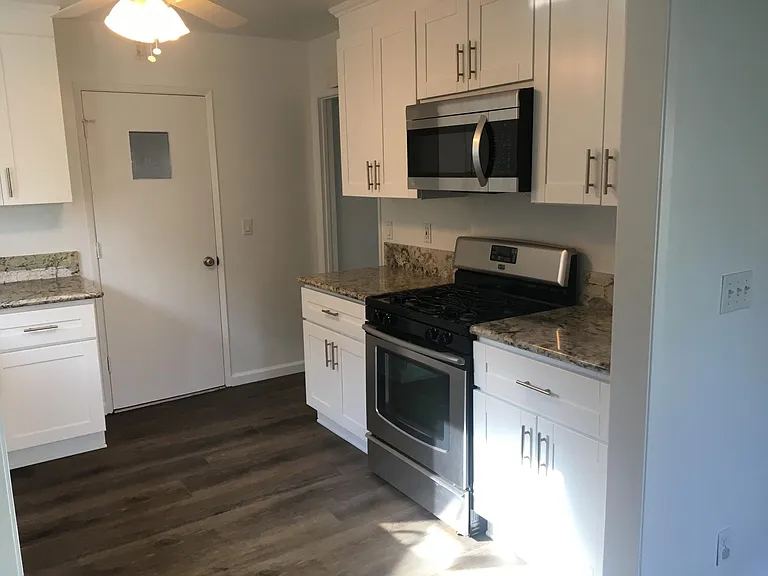 345 S Harwood St — Photo 7