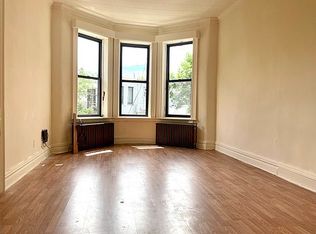 60-10 Catalpa Ave #2, Ridgewood, NY 11385