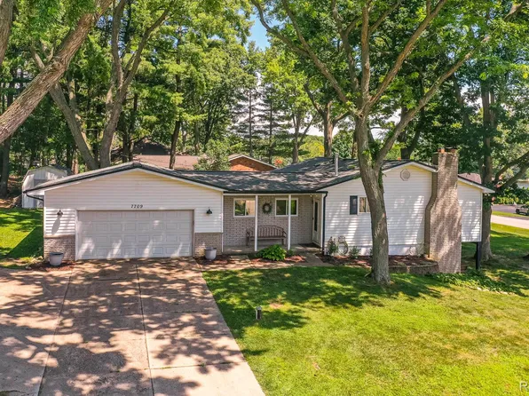 7709 Shelley Dr, Clarkston, MI 48348