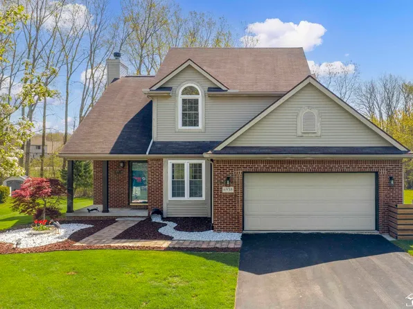 6938 Pheasant View Dr, Temperance, MI 48182