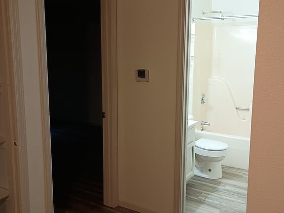 4th image of 607 & 609 Fair Ave #607