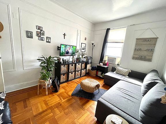 2nd image of 28-32 45th St #2R