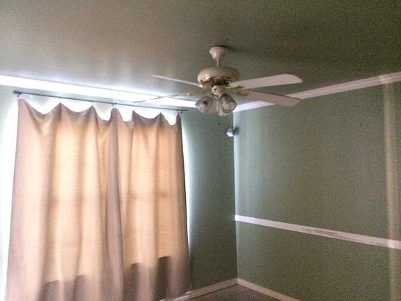 4th image of 2868 Avila St