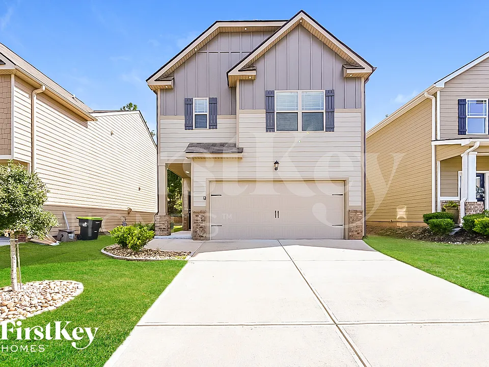 225 Emporia Loop