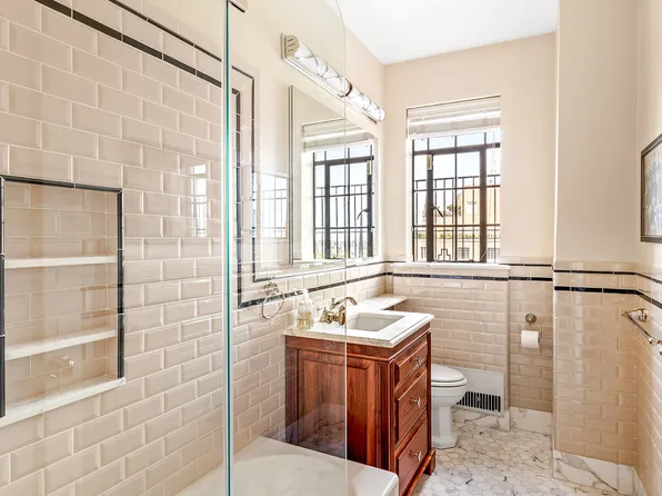 300 Central Park West image 12 of 21