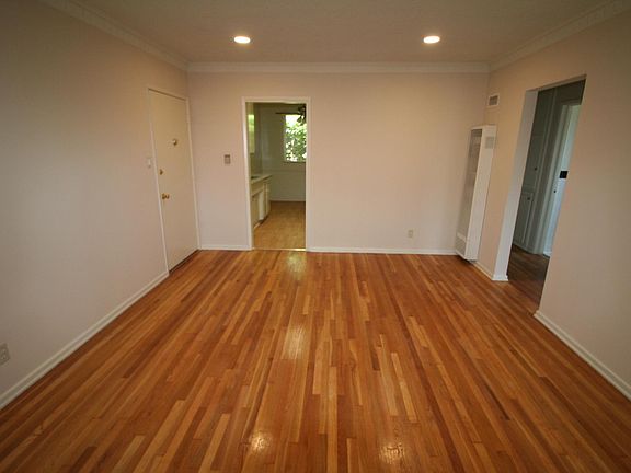 3rd image of 839 S Wooster St #7