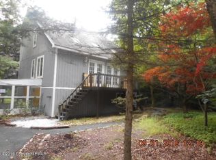 20 E Cherokee Trl, Albrightsville, PA 18210