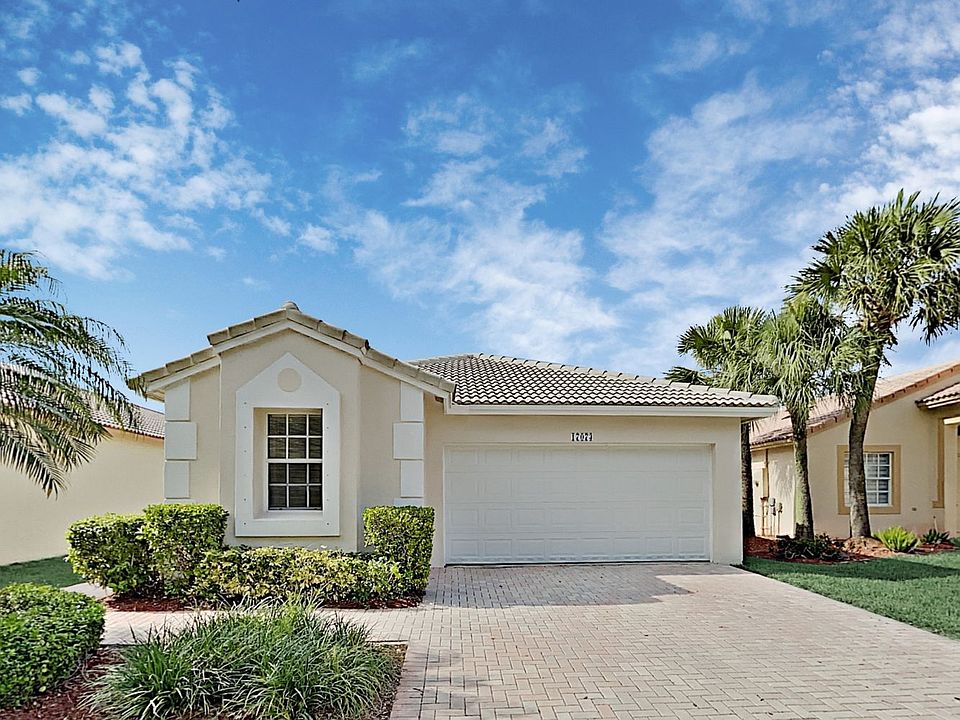 1st image of 17073 NW 11th St