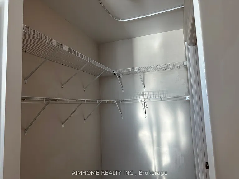 16 Harbour St #3509 — Photo 9