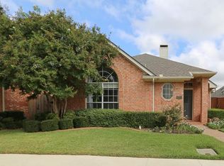 217 Moss Hill Rd, Irving, TX 75063
