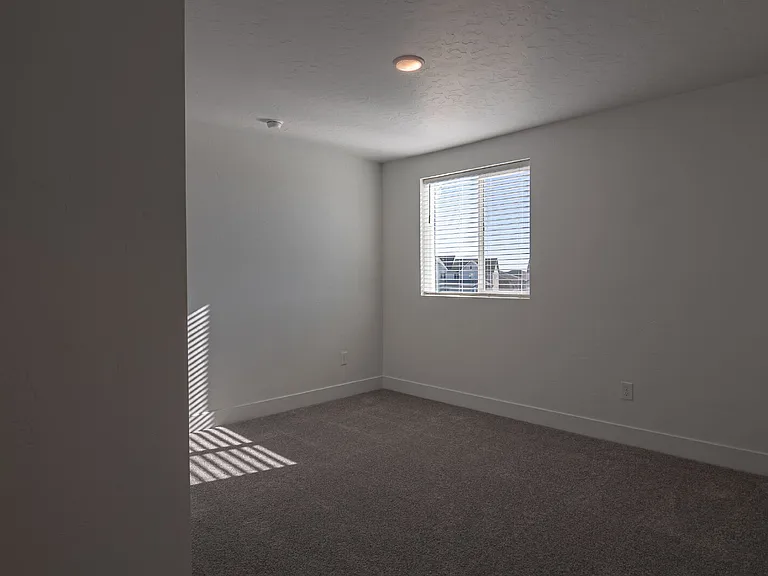 8238 W Fern St — Photo 19