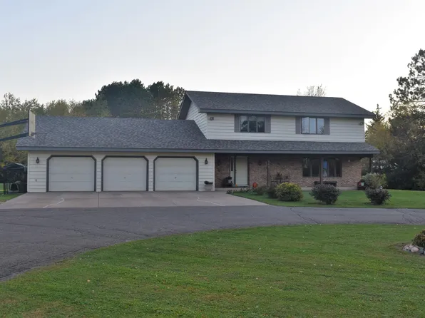 504 1st St NE, Hinckley, MN 55037