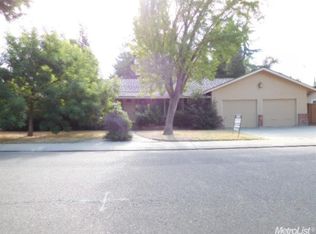 2806 Warwick Ln, Modesto, CA 95350