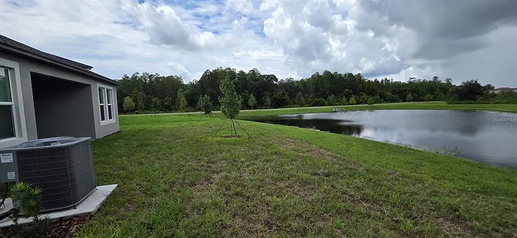 5 bed, 4.5 bath, 3200 sqft, $4,300 — Photo 4