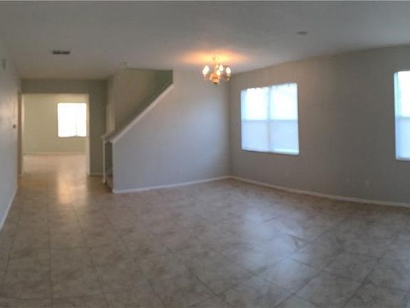 4th image of 15220 Galbi Dr