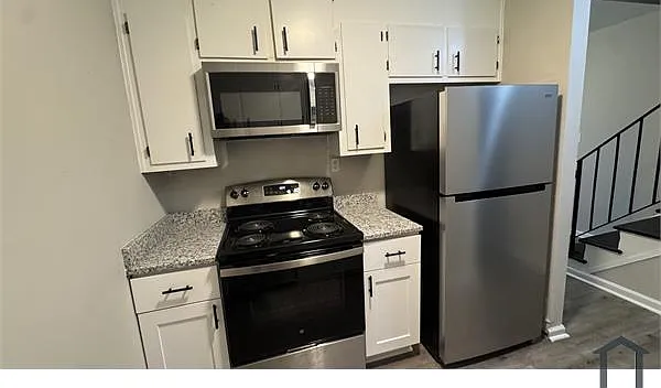 2350 Hill St #H — Photo 5
