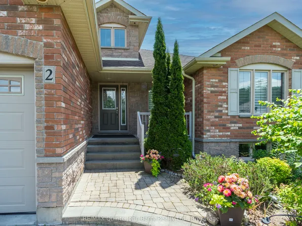2 Pine Marsh Ln, Quinte West, ON K8V 0A5