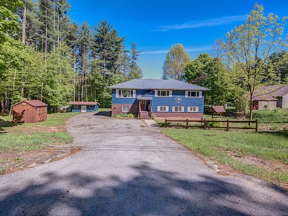 3rd image of 135 Buttermilk Hill Road