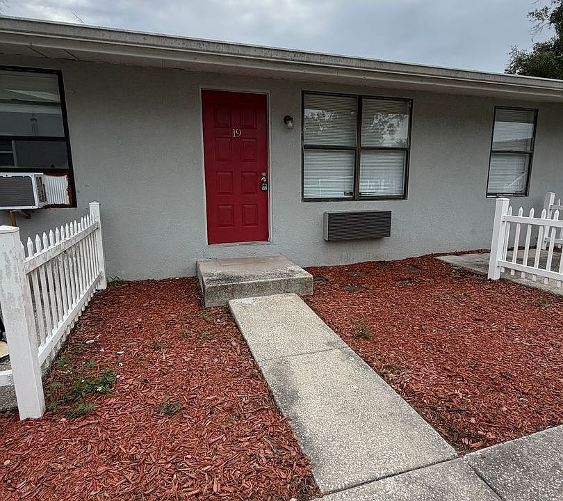 Strawberry Place Apartments - 1400 Strawberry Pl Plant City FL (2 units  available) | Zillow