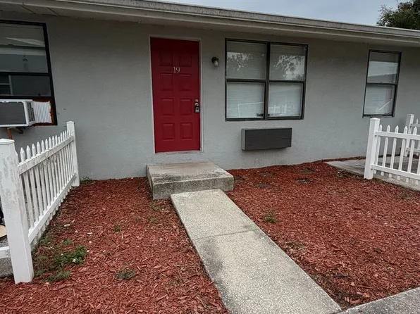 Strawberry Place Apartments