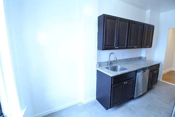 Rented by Kian Realty | media 3
