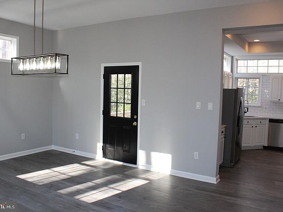 4th image of 8736 Old Mill Ln