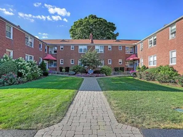 6 Bryant Cres, White Plains, NY 10605