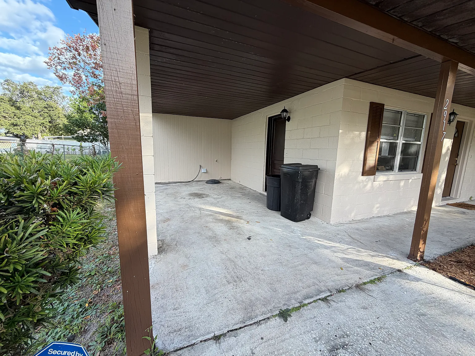 3 bed, 1208 sqft, $2,200 — Photo 3