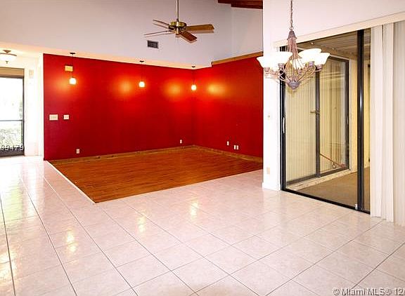 3rd image of 8025 Royal Palm Cir