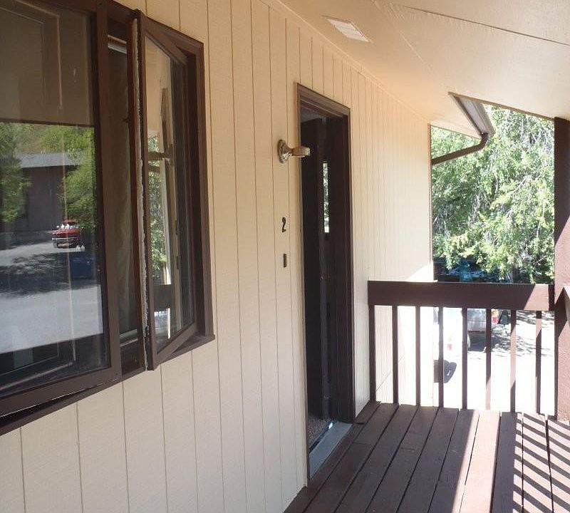 1st image of 104 Turner Ct APT 2