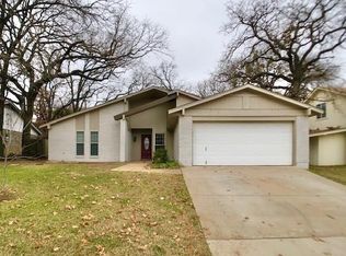 2524 Holt Rd, Arlington, TX 76006